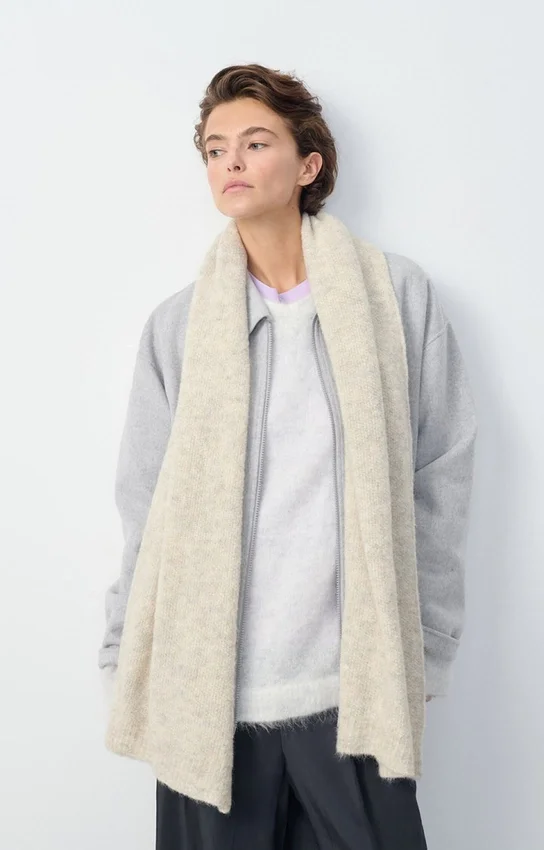 Scarf East Reference: EAST20AH26