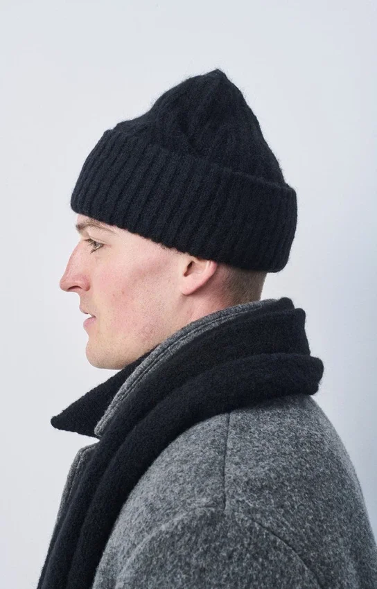 Scarf East Reference: EAST20AH26