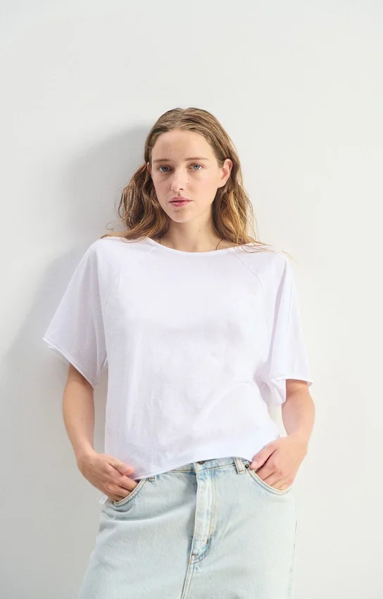 Women's t-shirt Apoly Reference: APO02CH26