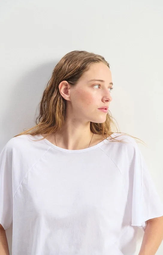 Women's t-shirt Apoly Reference: APO02CH26