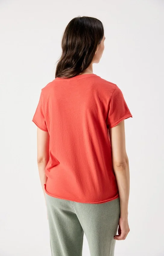 Women’s T-shirt Remytown Reference: REM02AH26