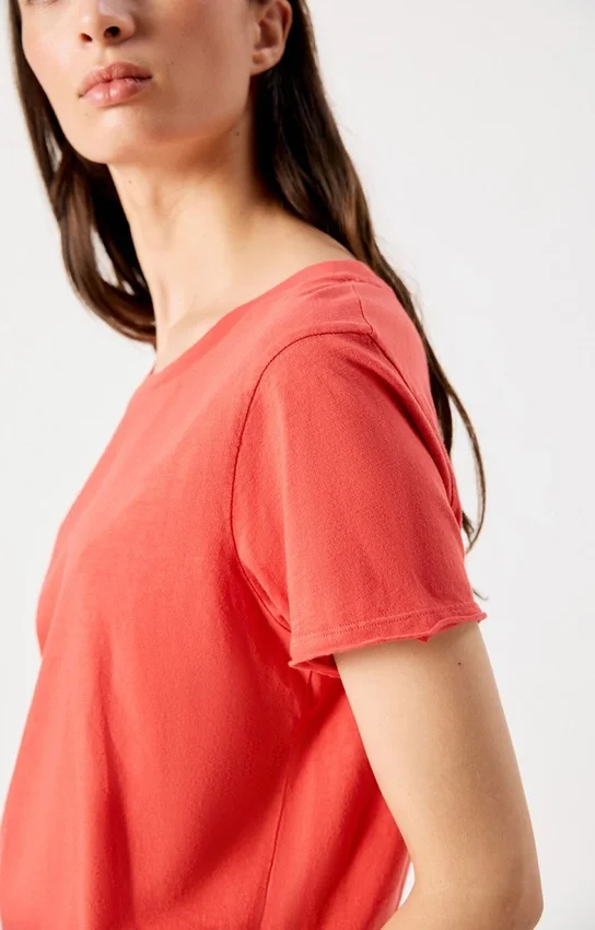 Women’s T-shirt Remytown Reference: REM02AH26