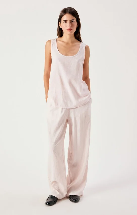 Women’s top Oxam Reference: OXA07CH26